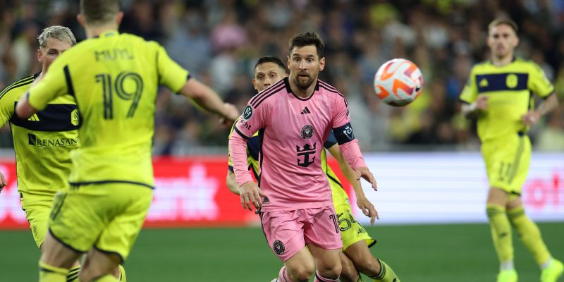 CONCACAF chịu trách nhiệm tổ chức và quản lý giải đấu